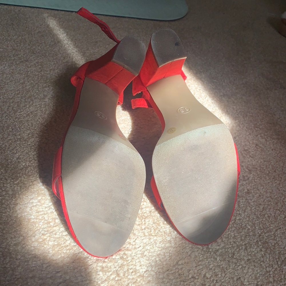 Red Heels - Picture 3 of 4